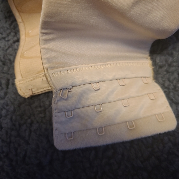 Bra - Picture 5 of 7